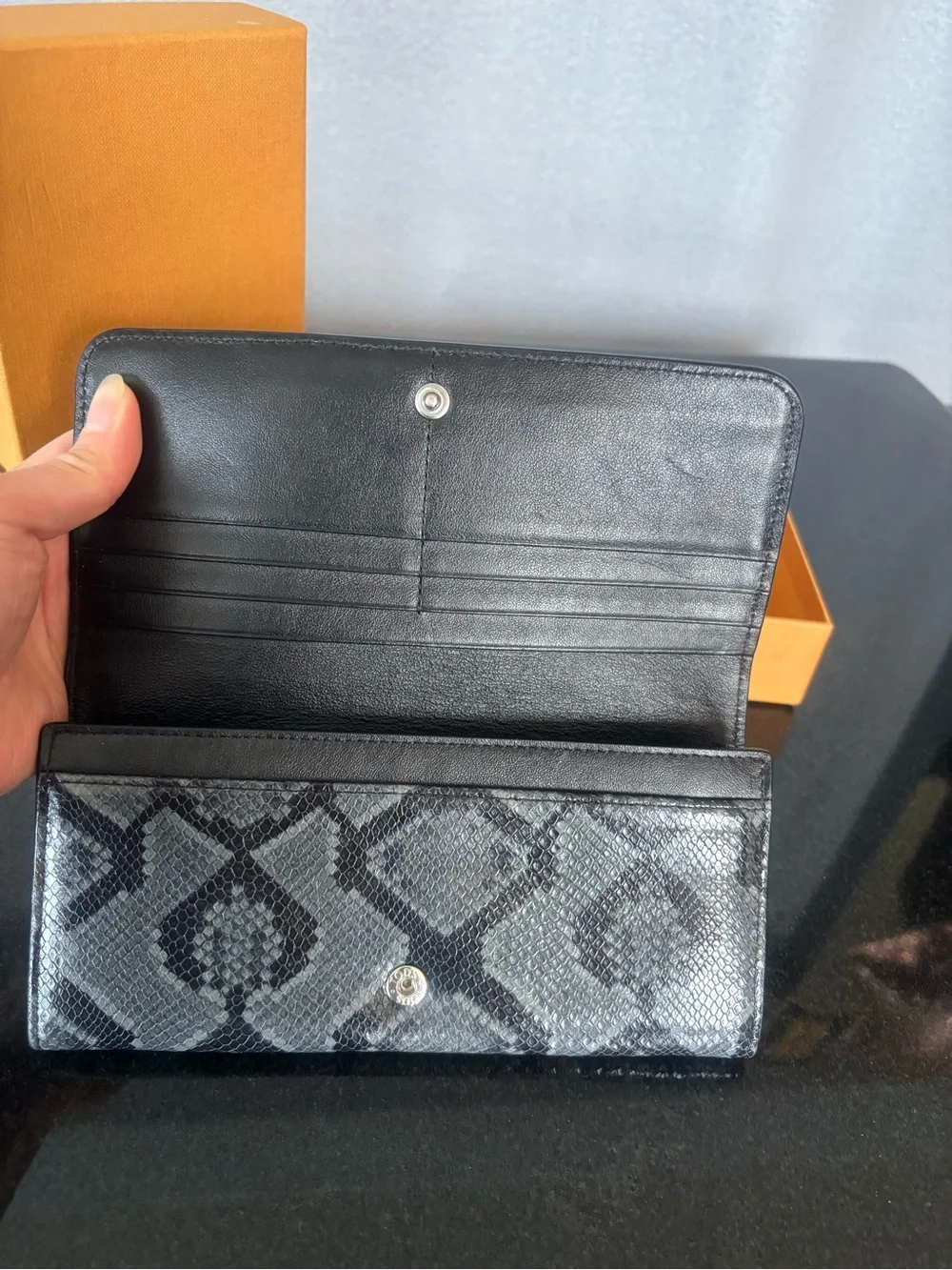 Authentic TOD'S Double T Black & Gray Python Embossed Leather Wallet- with box
